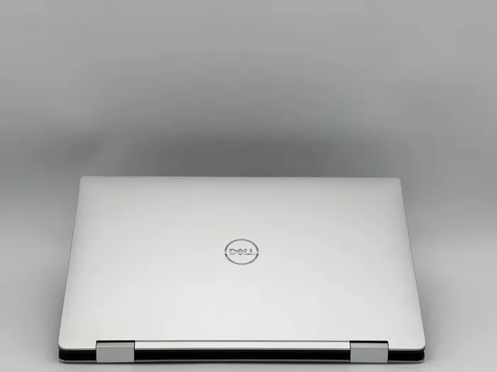 Ігровий ультрабук-трансформер Dell XPS 15 9575 / 15.6" (1920x1080) IPS Touch / Intel Core i5-8305G (4 (8) ядра по 2.8 - 3.8 GHz) / 8 GB DDR4 / 480 GB SSD / AMD Radeon RX Vega M GL, 4 GB HBM2, 1024-bit / WebCam б/в - зображення 6
