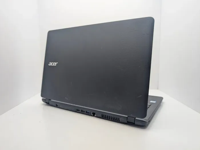 Ноутбук Acer Aspire ES1-572 / 15.6" (1366x768) TN / Intel Core i5-6200U (2 (4) ядра по 2.3 - 2.8 GHz) / 4 GB DDR4 / 240 GB SSD / Intel HD Graphics 520 / WebCam б/в - зображення 8