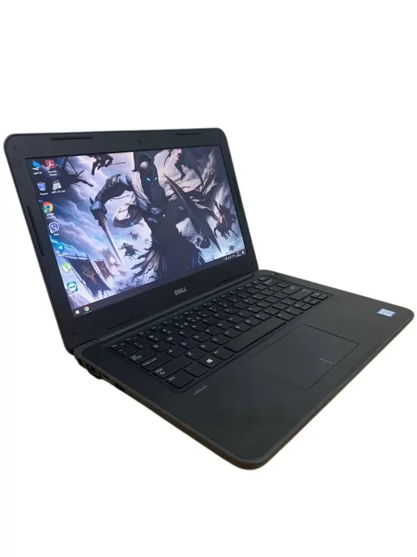 Ультрабук Dell Latitude 3380 / 13.3" (1366x768) TN / Intel Core i5-7200U (2 (4) ядра по 2.5 - 3.1 GHz) / 8 GB DDR4 / 240 GB SSD / Intel HD Graphics 620 / WebCam / Windows 10 Home б/в - зображення 3
