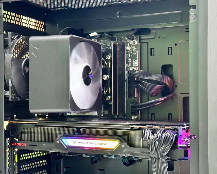 Ігровий ПК MSI Tower Gaming PC / Intel Core i7-13700K (16 (24) ядер 2,5 - 5,4 ГГц) / 32 ГБ DDR5 / 1000 ГБ SSD M.2 / AMD Radeon Rx 6800 Xt Phantom Gaming, 16 ГБ GDDR6, 256-біт / 850 Вт / Win 11 б/в - зображення 5