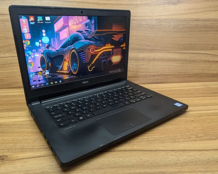 Ноутбук Dell Latitude 3470 / 14" (1920x1080) IPS / Intel Core i5-6200U (2 (4) ядра по 2.3 - 2.8 GHz) / 8 GB DDR3 / 256 GB SSD / Intel HD Graphics 520 / WebCam / Windows 10 б/в - зображення 4