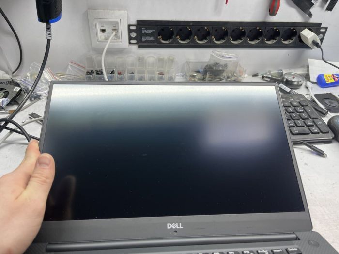 Мобільна робоча станція Б-класу Dell Precision 5530 / 15,6" (1920x1080) IPS / Intel Core i7-8850H (6 (12) ядра по 2,6 - 4,3 ГГц) / 16 ГБ DDR4 / 480 ГБ SSD / nVidia Quadro P1000, 4 ГБ GDDR5, 128-біт б/в - зображення 7