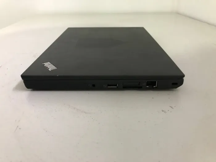 Нетбук Lenovo ThinkPad X260 / 12.5" TN / Core i5-6300U (2(4) ядра по 2.4-3GHz) / 8GB DDR4 / 250GB SSD / HD Graphics 520 / WebCam б/в - зображення 4