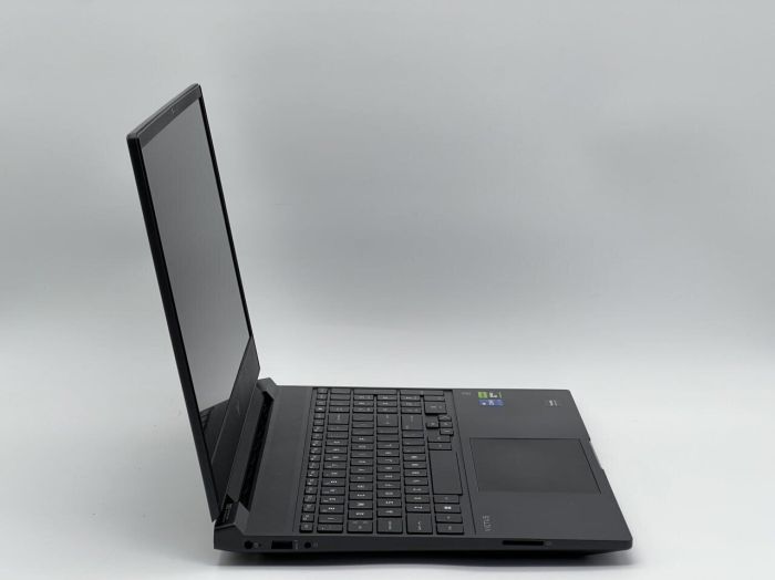 Ігровий ноутбук HP Victus 15-fa1062nr / 15.6" (1920x1080) IPS / Intel Core i7-13700H (14 (20) ядер по 3.7 - 5.0 GHz) / 16 GB DDR5 / 960 GB SSD / nVidia GeForce RTX 3050, 6 GB GDDR6, 96-bit / WebCam б/в - зображення 3