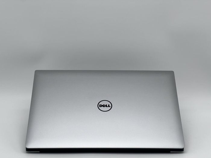Ігровий ноутбук Dell XPS 15 9550 / 15.6" (1920x1080) IPS / Intel Core i5-6300HQ (4 ядра по 2.3 - 3.2 GHz) / 16 GB DDR4 / 240 GB SSD / nVidia GeForce GTX 960M, 2 GB GDDR5, 128-bit / WebCam б/в - зображення 5