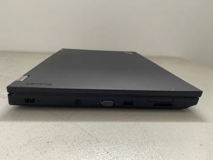 Ноутбук Б-клас Lenovo ThinkPad L560 / 15.6" (1366x768) TN / Intel Core i3-6100U (2 (4) ядра по 2.3 GHz) / 8 GB DDR3 / 128 GB SSD / Intel HD Graphics 520 / DVD-ROM б/в - зображення 3