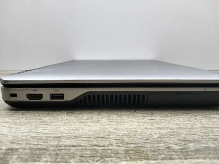 Ноутбук Б-клас Dell Latitude E6540 / 15.6" (1920x1080) TN / Intel Core i5-4310M (2 (4) ядра по 2.7 - 3.4 GHz) / 8 GB DDR3 / 240 GB SSD / AMD Radeon HD 8790M, 2 GB GDDR5, 128-bit / WebCam / DVD-ROM б/в - зображення 5