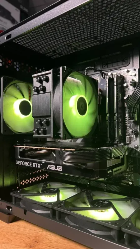 Збірка на замовлення: ігровий ПК AeroCool Dryft Mini Tower / AMD Ryzen 5 7500F (6 (12) ядер по 3,7 - 5,0 ГГц) / 32 ГБ DDR5 / 1000 ГБ SSD M.2 / nVidia GeForce RTX 5060, 8 ГБ GDDR7, 128-bit / 650 Вт - зображення 3