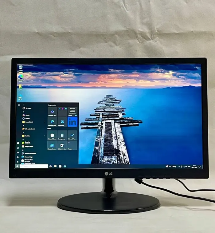 Монітор LG 22M38A-B / 22" (1920x1080) TN / VGA / VESA 75x75 б/в - зображення 3