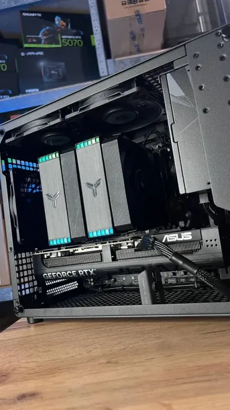 Збірка на замовлення: ігровий ПК Jonsbo Z20 Black Tower / AMD Ryzen 7 9800X3D (8 (16) ядер по 4,7 - 5,2 ГГц) / 32 ГБ DDR5 / 2000 ГБ SSD M.2 / nVidia GeForce RTX 5070 Ti, 16 ГБ GDDR7, 256-bit / 850W - зображення 4