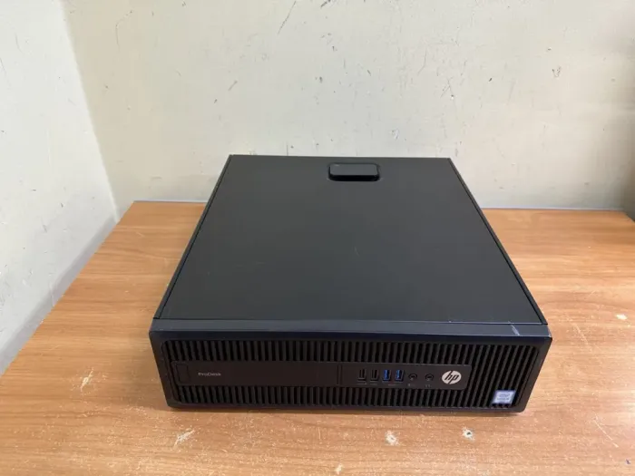 Комп'ютер HP ProDesk 600 G2 SFF / Intel Core i5-6400 (4 ядра по 2.7 - 3.3 GHz) / 8 GB DDR4 / 240 GB SSD / Intel HD Graphics 530 / 200W / DisplayPort б/в - зображення 3