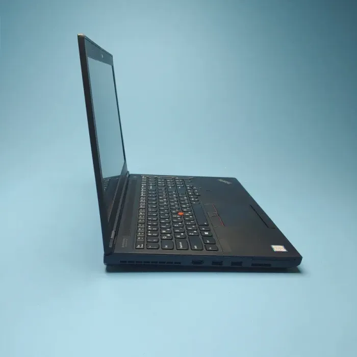 Мобільна робоча станція Lenovo ThinkPad P53 / 15.6" (1920x1080) IPS / Intel Core i7-9850H (6 (12) ядер по 2.6 - 4.6 GHz) / 16 GB DDR4 / 512 GB SSD / nVidia Quadro T2000, 4 GB GDDR5, 128-bit / WebCam / Win 10 Pro б/в - зображення 3