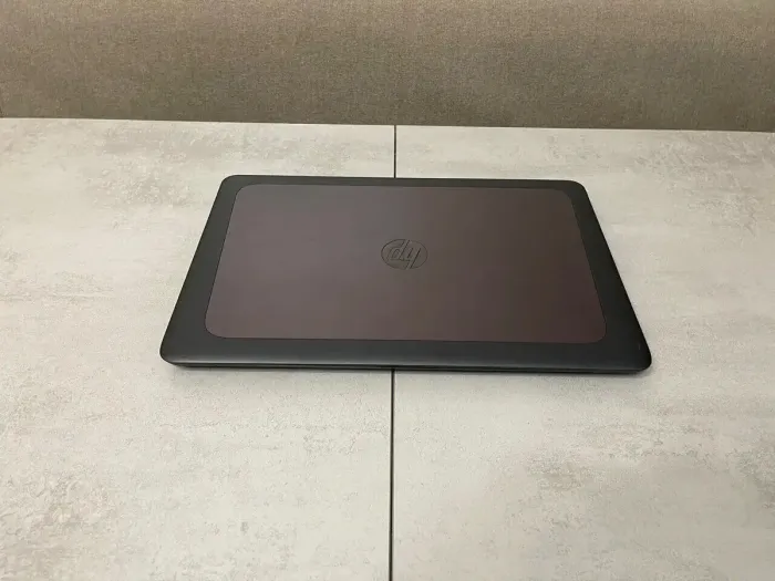 Робоча станція HP ZBook 15u G3 / 15.6" IPS / Intel Core i7-6500U (2 (4) ядра по 2.5-3.1 GHz) / 16 GB DDR4 / 256 GB SSD M.2 / FirePro W4190M, 2GB GDDR5, 128-bit / WebCam / DisplayPort б/в - зображення 8