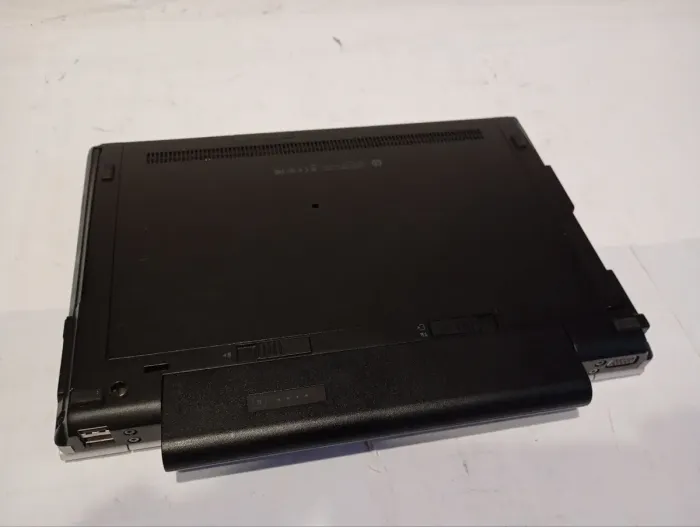 Нетбук HP EliteBook 2560p / 12.5" (1366x768) TN / Intel Core i7-2620M (2 (4) ядра по 2.7 - 3.4 GHz) / 8 GB DDR3 / 240 GB SSD / Intel HD Graphics 3000 / WebCam / DVD-RW б/в - зображення 7