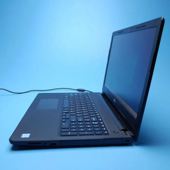 Ноутбук Б-клас Dell Inspiron 15-3567 / 15.6" (1366x768) TN / Intel Core i3-7130U (2 (4) ядра по 2.7 GHz) / 8 GB DDR4 / 512 GB SSD / Intel HD Graphics 620 / WebCam / Win 10 Home б/в - зображення 5