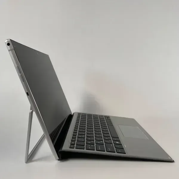 Ноутбук-трансформер HP Elite x2 G8 / 13" (3000x2000) IPS Touch / Intel Core i5-1135G7 (4 (8) ядра по 4.2 GHz) / 8 GB DDR4 / 512 GB SSD / Intel Iris Xe Graphics / WebCam / TouchID б/в - зображення 4