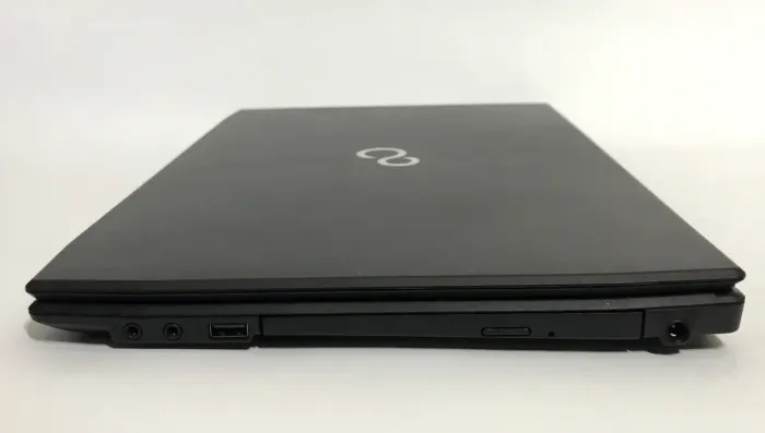 Ноутбук Fujitsu LifeBook A514 / 15.6" (1366x768) TN / Intel Core i3-4005U (2 (4) ядра по 1.7 GHz) / 4 GB DDR3 / 500 GB HDD / Intel HD Graphics 4400 / WebCam б/в - зображення 5