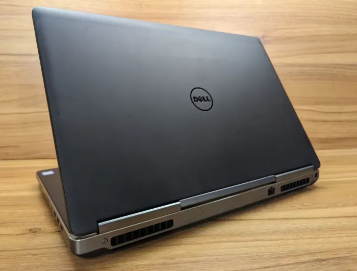 Мобільна робоча станція Dell Precision 7710 / 17.3" (1920x1080) IPS / Intel Core i7-6920HQ (4 (8) 2.9 - 3.8 GHz) / 32 GB DDR4 / 480 GB SSD / nVidia Quadro M3000M, 4 GB GDDR5, 256-bit / WebCam / Windows 10 б/в - зображення 6