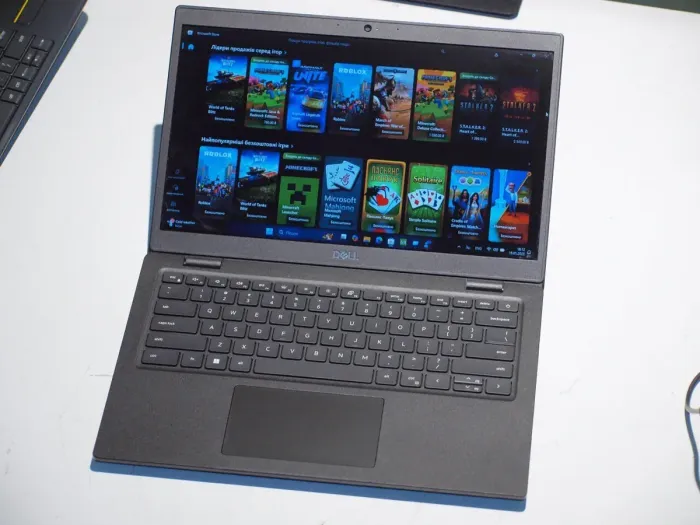 Ультрабук Dell Latitude 3420 / 14" (1366x768) TN / Intel Core i5-1135G7 (4 (8) ядра по 2.4 - 4.2 GHz) / 16 GB DDR4 / 512 GB SSD / Intel Iris Xe Graphics / WebCam б/в - зображення 2