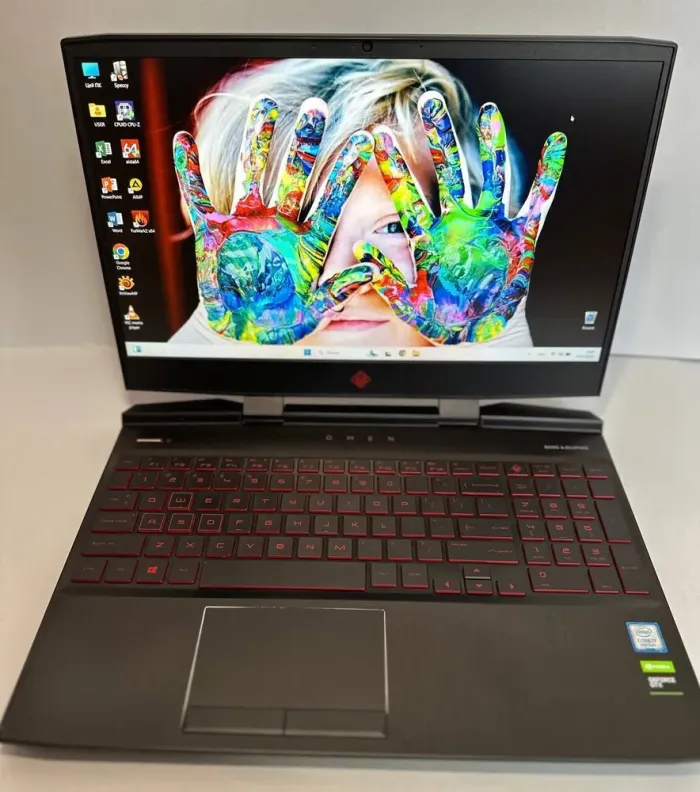 Ігровий ноутбук HP Omen 5-dc1010nr / 15.6" (1920x1080) IPS / Intel Core i7-9750H (6 (12) ядер по 2.6 - 4.5 GHz) / 16 GB DDR4 / 256 GB SSD + 1000 GB HDD / nVidia GeForce GTX 1650, 4 GB GDDR5, 128-bit / WebCam / HDMI б/в - зображення 2