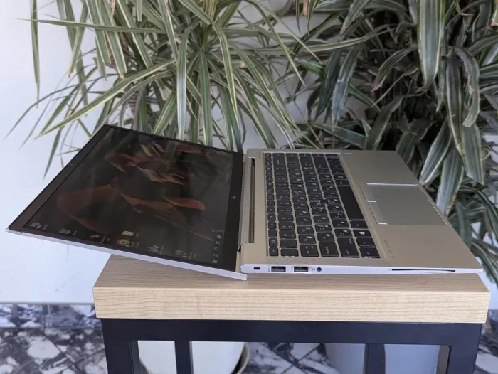 Ультрабук Б-клас HP EliteBook MT46 Mobile Thin Client / 14" (1920x1080) IPS / AMD Ryzen 3 Pro 4450U (4 (8) ядра по 2.5 - 3.7 GHz) / 16 GB DDR4 / 256 GB SSD / AMD Radeon Graphics / WebCam б/в - зображення 8