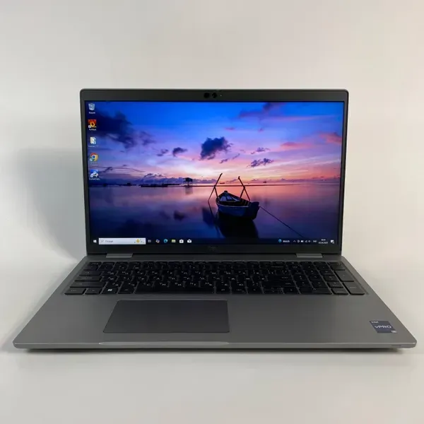 Ультрабук Dell Latitude 5530 / 15.6" (1920x1080) IPS / Intel Core i5-1245U (10 (12) ядер по 1.2 - 4.4 GHz) / 16 GB DDR4 / 256 GB SSD / Intel Iris Xe Graphics / WebCam / HDMI б/в - зображення 2