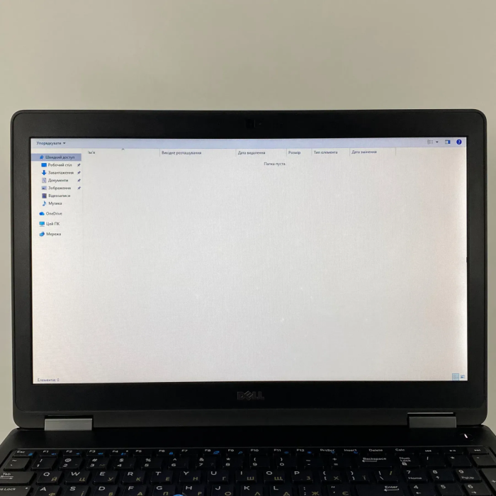 Ноутбук Б-клас Dell Latitude E5570 / 15.6" (1366x768) TN / Intel Core i5-6300HQ (4 ядра по 2.3 - 3.2 GHz) / 8 GB DDR4 / 128 GB SSD / Intel HD Graphics 520 / WebCam / SIM б/в - изображение 3