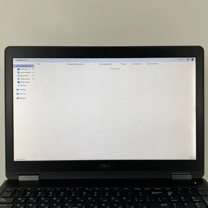 Ноутбук Б-клас Dell Latitude E5570 / 15.6" (1366x768) TN / Intel Core i5-6300HQ (4 ядра по 2.3 - 3.2 GHz) / 8 GB DDR4 / 128 GB SSD / Intel HD Graphics 520 / WebCam / SIM б/в - зображення 3