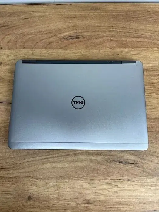 Нетбук Dell Latitude E7240 / 12.5" TN / Intel Core i7-4600U (2(4) ядра по 2.1-3.3GHz) / 8GB DDR3 / 256GB SSD M.2 / HD Graphics 4400 / WebCam б/в - зображення 3