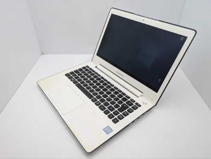 Ноутбук Б-клас Lenovo IdeaPad 500S-13ISK / 13.3" (1920x1080) IPS / Intel Core i3-6100U (2 (4) ядра по 2.3 GHz) / 8 GB DDR3 / 240 GB SSD / Intel HD Graphics 520 / WebCam б/в - зображення 7