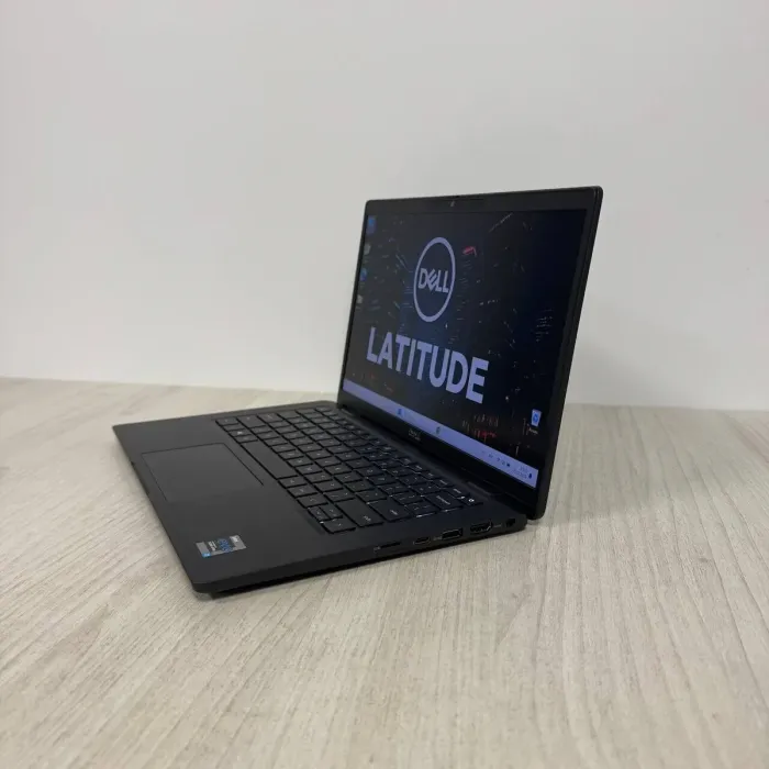 Ультрабук Dell Latitude 7320 / 13.3" (1920x1080) IPS / Intel Core i7-1185G7 (4 (8) ядра по 3.0 - 4.8 GHz) / 16 GB DDR4 / 250 GB SSD / Intel Iris Xe Graphics / WebCam б/в - зображення 6