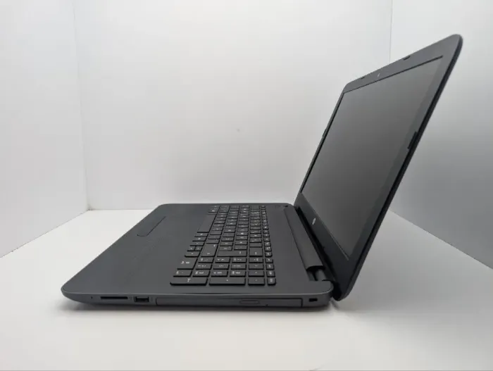 Ноутбук HP 255 G5 / 15.6" (1920x1080) TN / AMD A8-7410 (4 ядра по 2.2 - 2.5 GHz) / 8 GB DDR3 / 128 GB SSD / AMD Radeon R5 Graphics / WebCam / DVD-ROM б/в - зображення 5