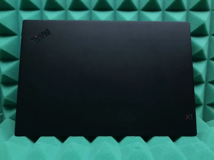 Ультрабук Б-клас Lenovo ThinkPad X1 Carbon (7th Gen) / 14" IPS Touch / Core i5-8365U (4(8) ядра по 1.6-4.1GHz) / 16GB DDR3 / 256GB SSD M.2 / UHD Graphics 620 / WebCam / Fingerprint / б/в - зображення 5