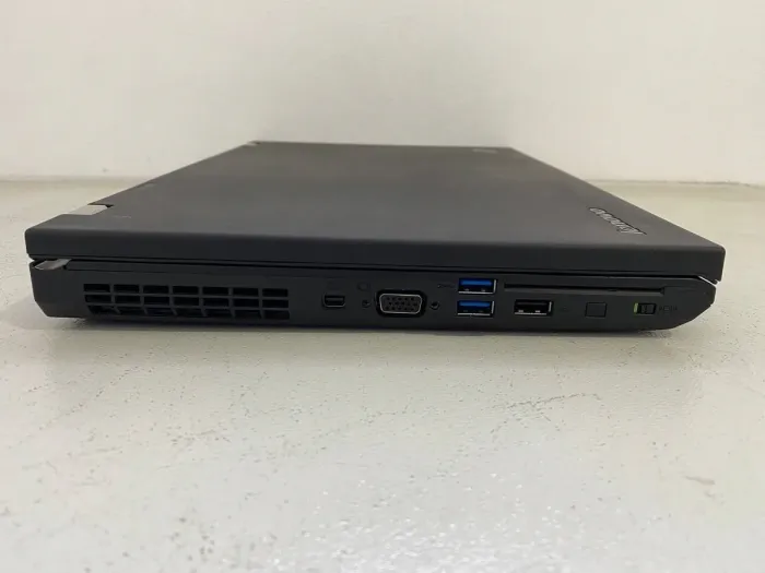 Ноутбук Lenovo ThinkPad T530 / 15.6" (1600x900) TN / Intel Core i7-3520M (2 (4) ядра по 2.9 - 3.6 GHz) / 8 GB DDR3 / 240 GB SSD / Intel HD Graphics 4000 / DVD-ROM / VGA б/в - зображення 4