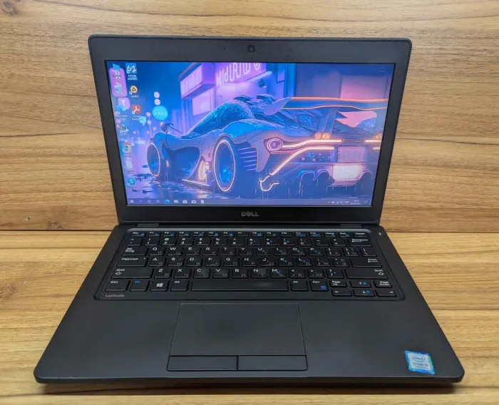 Нетбук Dell Latitude 5280 / 12.5" (1366x768) TN / Intel Core i5-7200U (2 (4) ядра по 2.5 - 3.1 GHz) / 8 GB DDR4 / 240 GB SSD / Intel HD Graphics 620 / WebCam / Windows 10 б/в - зображення 2