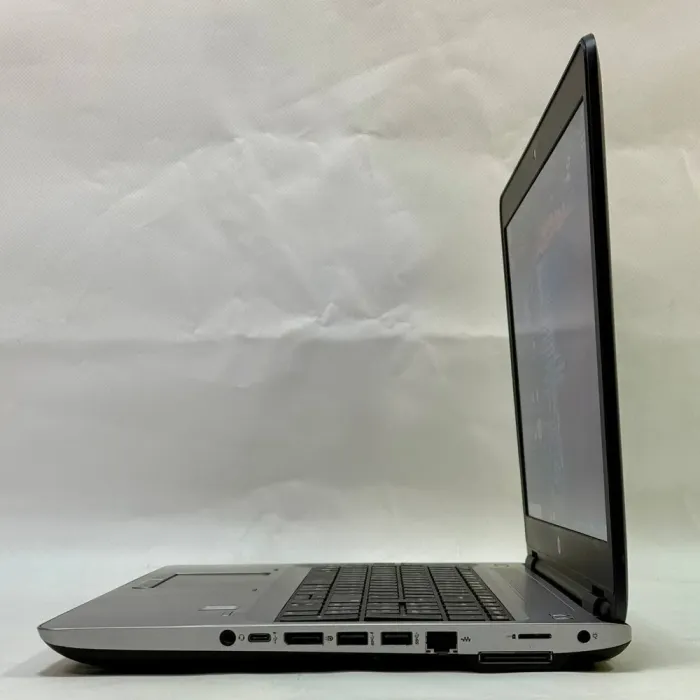 Ноутбук HP ProBook 650 G3 / 15.6" (1920x1080) TN / Intel Core i5-7200U (2 (4) ядра по 2.5 - 3.1 GHz) / 16 GB DDR4 / 256 GB SSD / Intel HD Graphics 620 / WebCam / Windows 10 Pro б/в - зображення 6