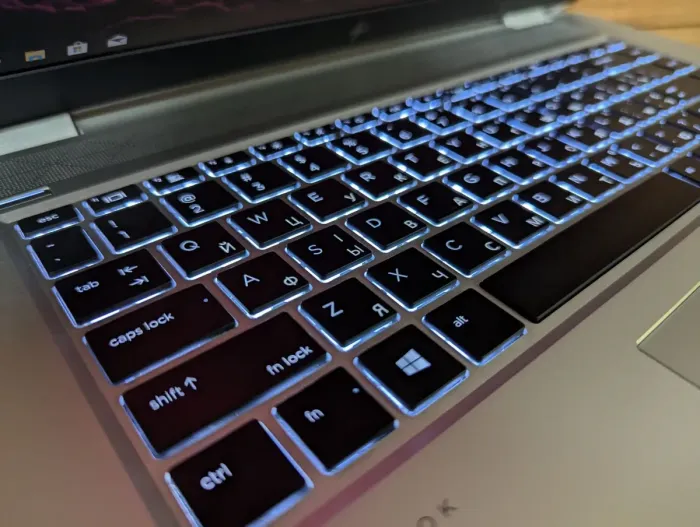 Ігровий ноутбук Б-клас HP EliteBook 1050 G1 / 15.6" (1920x1080) IPS / Intel Core i7-8850H (6 (12) ядер по 2.6 - 4.3 GHz) / 16 GB DDR4 / 512 GB SSD / nVidia GeForce GTX 1050, 4 GB GDDR5, 128-bit / WebCam / TouchID / Windows 10 б/в - зображення 6