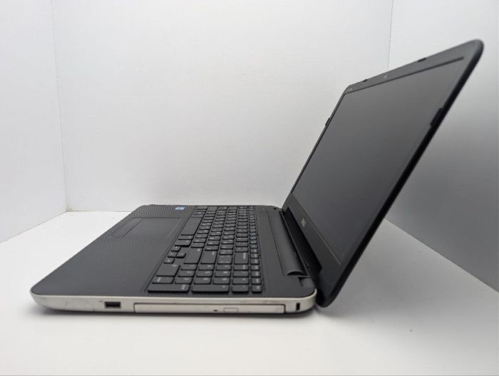 Ноутбук Dell Vostro 2521 / 15.6" (1366x768) TN / Intel Core i3-2375M (2 (4) ядра по 1.5 GHz) / 8 GB DDR3 / 120 GB SSD / Intel Graphics / WebCam / DVD-ROM б/в - зображення 5