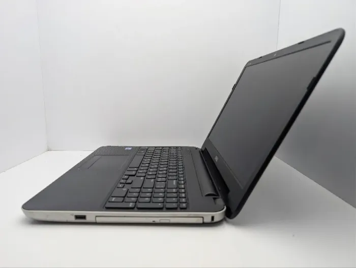 Ноутбук Dell Vostro 2521 / 15.6" (1366x768) TN / Intel Core i3-2375M (2 (4) ядра по 1.5 GHz) / 8 GB DDR3 / 120 GB SSD / Intel Graphics / WebCam / DVD-ROM б/в - зображення 5