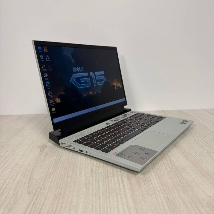 Ігровий ноутбук Б-класу Dell G15 5525 / 15,6" (1920x1080) IPS / AMD Ryzen 7 6800H (8 (16) ядер по 3,2 - 4,7 ГГц) / 16 ГБ DDR5 / 512 ГБ SSD / nVidia GeForce RTX 3050 Ti, 4 ГБ GDDR6, 128-біт / Веб-камера б/в - зображення 4