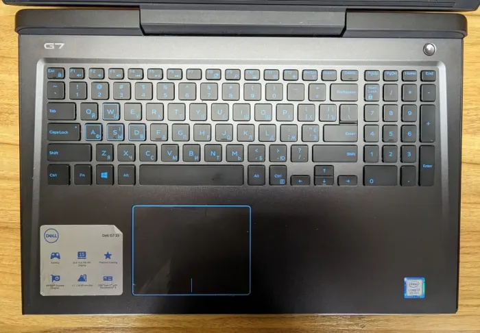 Ігровий ноутбук Dell G7 7588 / 15.6" (1920x1080) IPS / Intel Core i7-8750H (6 (12) ядер по 2.2 - 4.1 GHz) / 16 GB DDR4 / 256 GB SSD + 1000 GB HDD / nVidia GeForce GTX 1060, 6 GB GDDR5, 192-bit / WebCam / Windows 10 б/в - зображення 3