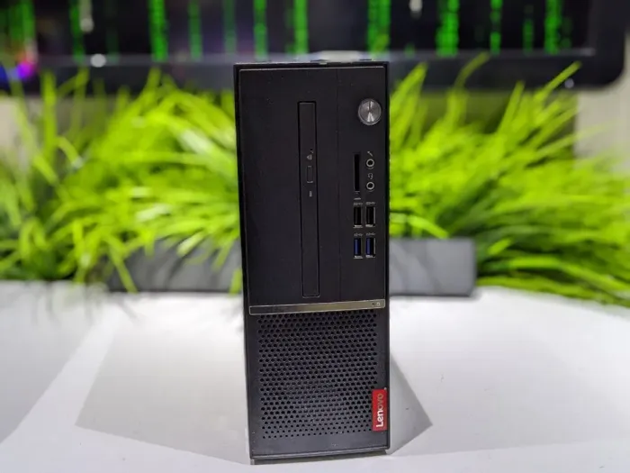 Компьютер Lenovo V530S SFF / Intel Core i3-8100 (4 ядра по 3.6 GHz) / 8 GB DDR4 / 240 GB SSD / Intel UHD Graphics 630 / DVD-ROM б/в - зображення 2