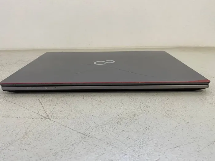 Ноутбук Б-клас Fujitsu LifeBook U745 / 14" (1920x1080) IPS / Intel Core i5-5300U (2 (4) ядра по 2.3 - 2.9 GHz) / 8 GB DDR3 / 128 GB SSD / Intel HD Graphics 520 / WebCam б/в - зображення 6