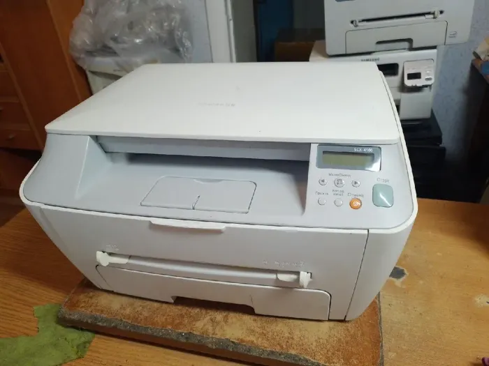 БФП Samsung SCX-4100 / Лазерний монохромний друк / 600x600 dpi / A4 / 14 стор/хв / USB 2.0, LPT б/в - зображення 2