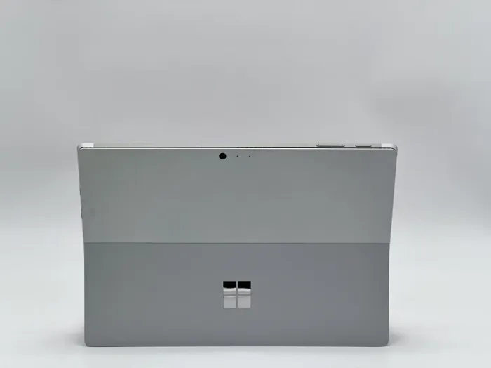 Нетбук Б-клас Microsoft Surface Pro 4 1724 / 12.3" (2736x1824) IPS Touch / Intel Core i5-6300U (2 (4) ядра по 2.4 - 3.0 GHz) / 16 GB DDR3 / 480 GB SSD / Intel HD Graphics 520 / WebCam б/в - зображення 6