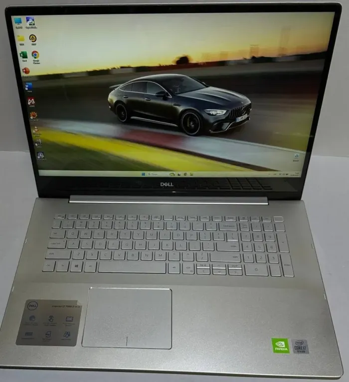 Ноутбук-трансформер Б-клас Dell Inspiron 7791 2n1 / 17.3" (1920x1080) IPS Touch / Intel Core i7-10510U (4 (8) ядра по 1.8 - 4.9 GHz) / 16 GB DDR4 / 512 GB SSD / nVidia GeForce MX250, 2 GB GDDR5, 64-bit / WebCam / HDMI б/в - зображення 2
