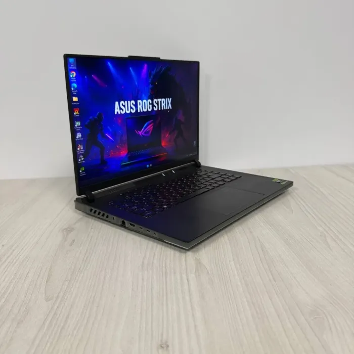 Ігровий ноутбук Б-клас Asus ROG Strix Scar 16 G634JZ / 16" (2560x1600) IPS / Intel Core i9-13980HX (24 (32) ядер по 2.2 - 5.5 GHz) / 32 GB DDR5 / 1000 GB SSD NVMe / nVidia GeForce RTX 4080, 12 GB GDDR6, 192-bit / WebCam б/в - зображення 4