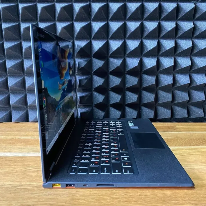 Ноутбук-трансформер Б-клас Lenovo Yoga 2 Pro / 13.3" (3200x1800) TN Touch / Intel Core i7-4500U (2 (4) ядра по 1.8 - 3.0 GHz) / 8 GB DDR3 / 256 GB SSD / Intel HD Graphics 4400 / WebCam б/в - зображення 8