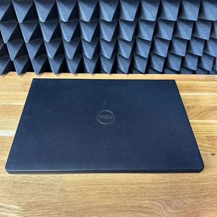 Ноутбук Б-клас Dell Vostro 15 5568 / 15.6" (1920x1080) TN / Intel Core i7-7500U (2 (4) ядра по 2.7 - 3.5 GHz) / 16 GB DDR4 / 256 GB SSD / AMD Radeon HD 8550M, 1 GB GDDR3, 64-bit / WebCam б/в - зображення 7