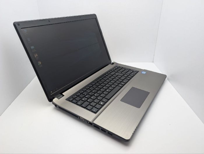 Ноутбук Terra Mobile 1749 / 17.3" (1600x900) TN / Intel Core i5-4200M (2 (4) ядра по 2.5 - 3.1 GHz) / 8 GB DDR3 / 1000 GB HDD / Intel HD Graphic 4600 / WebCam / DVD-ROM б/в - зображення 6